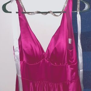 Fiesta Fashion prom dress; size lg; fuchsia